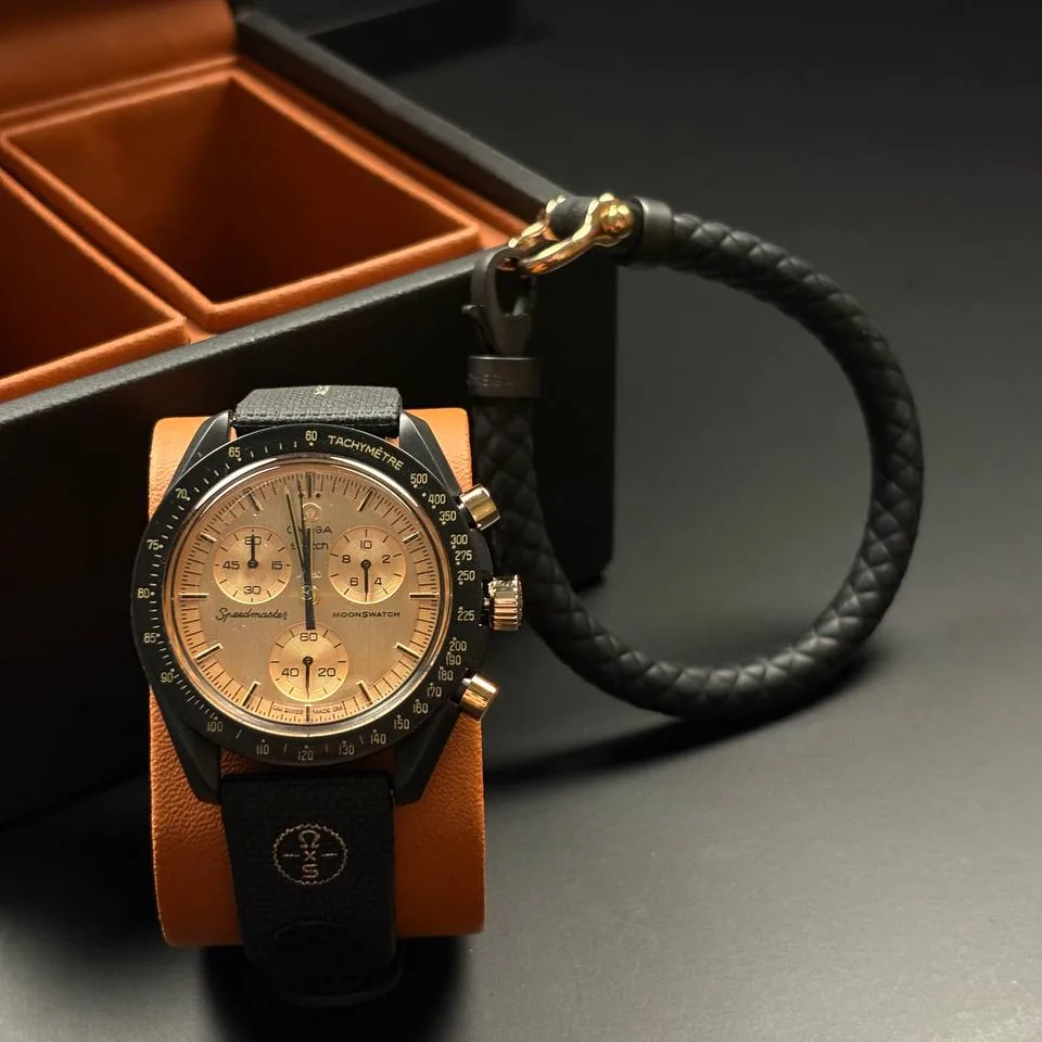 ست ساعت و دستبند طرح OMEGA × Swatch MISSION TO THE MOON 1969 — تصویر 5