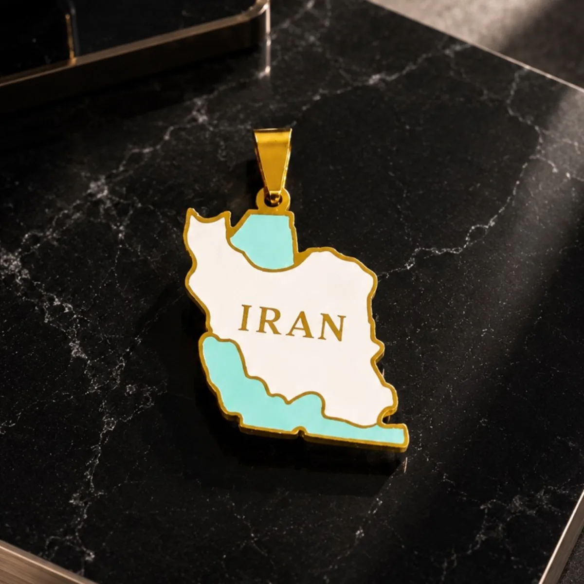 آویز گردنبند مردانه طرح نقشه ایران فیروزه‌ای مدل IRAN — تصویر 3